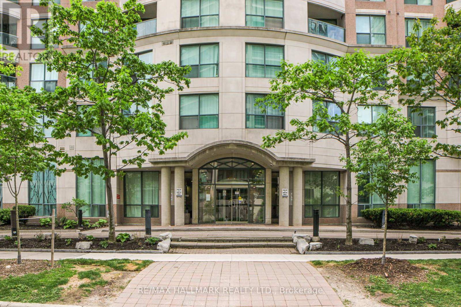 Toronto (willowdale West), ON M2N7H2,7 Lorraine DR #1211