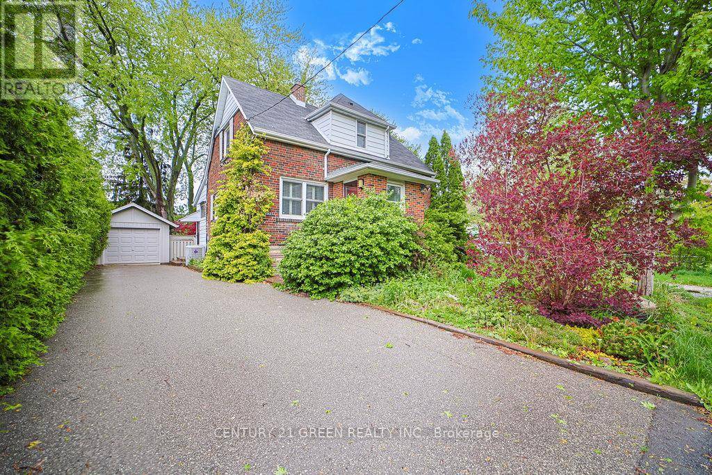 Toronto (willowdale West), ON M2R1G4,292 HORSHAM AVENUE
