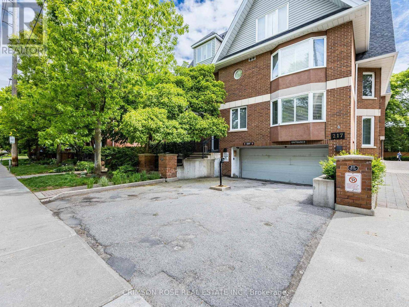 Toronto (annex), ON M5R3S7,217 St George ST #8