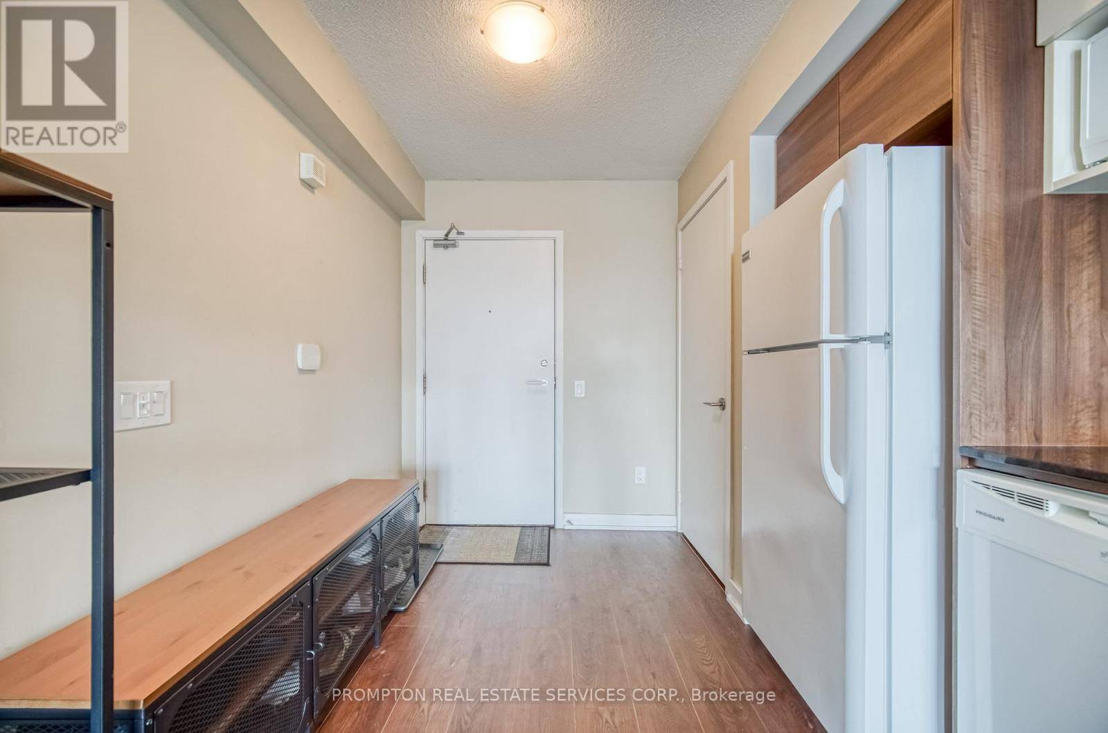 Toronto (bayview Village), ON M2K0C1,121 Mcmahon DR #807