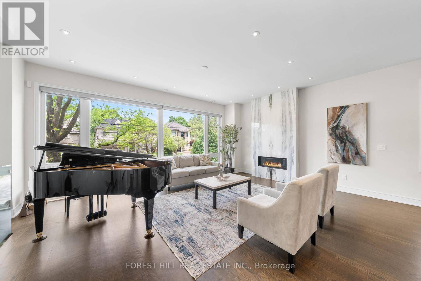 Toronto (lansing-westgate), ON M2N1H4,211 JOHNSTON AVENUE
