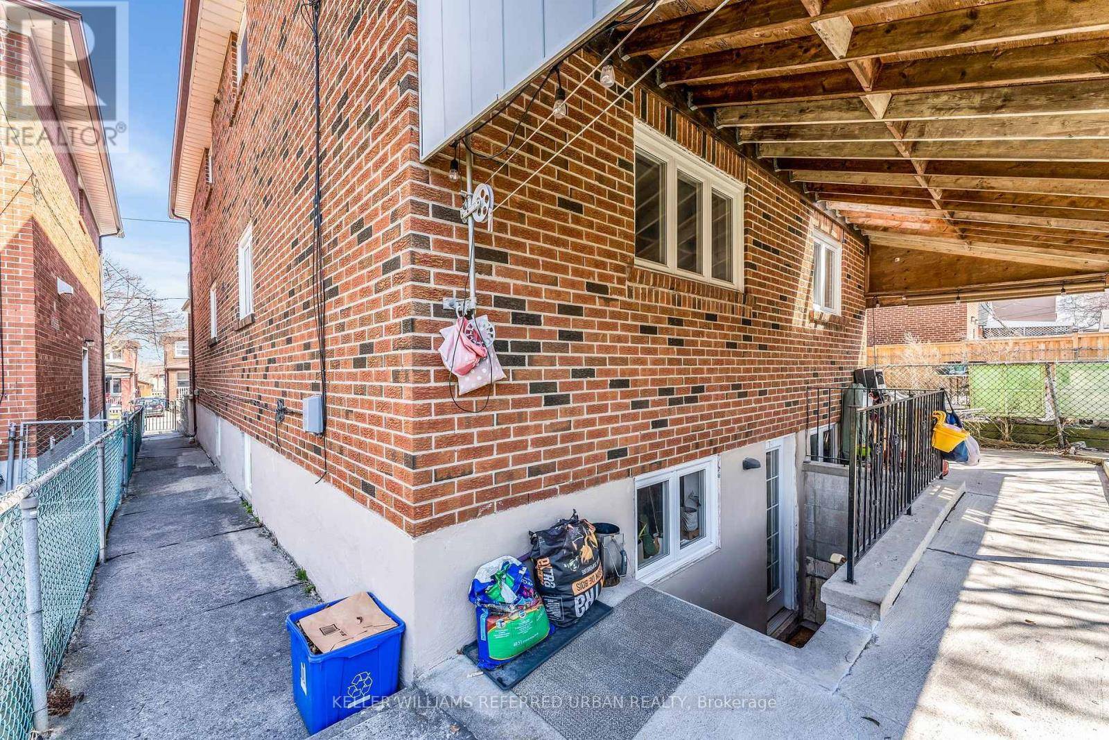 Toronto (oakwood Village), ON M6C3P9,314 Atlas AVE #Lower