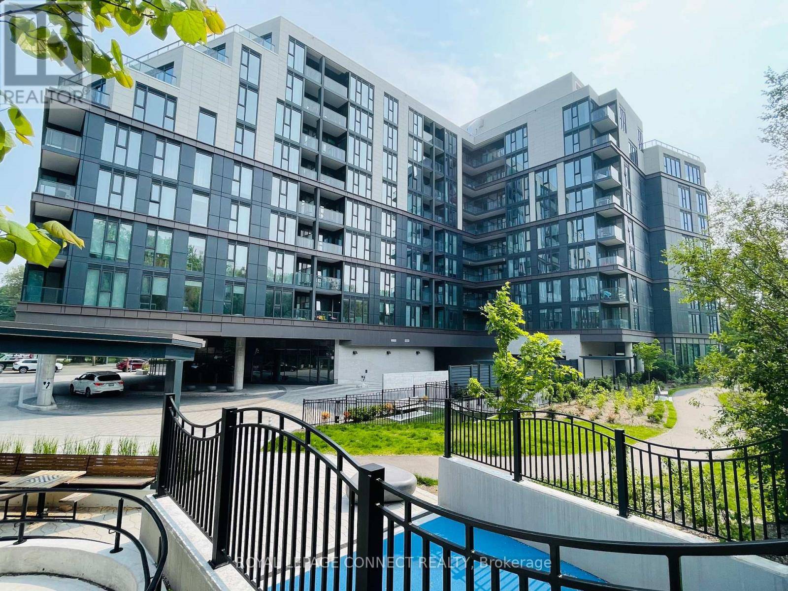 Toronto (lawrence Park North), ON M5M1B1,250 Lawrence AVE West #504