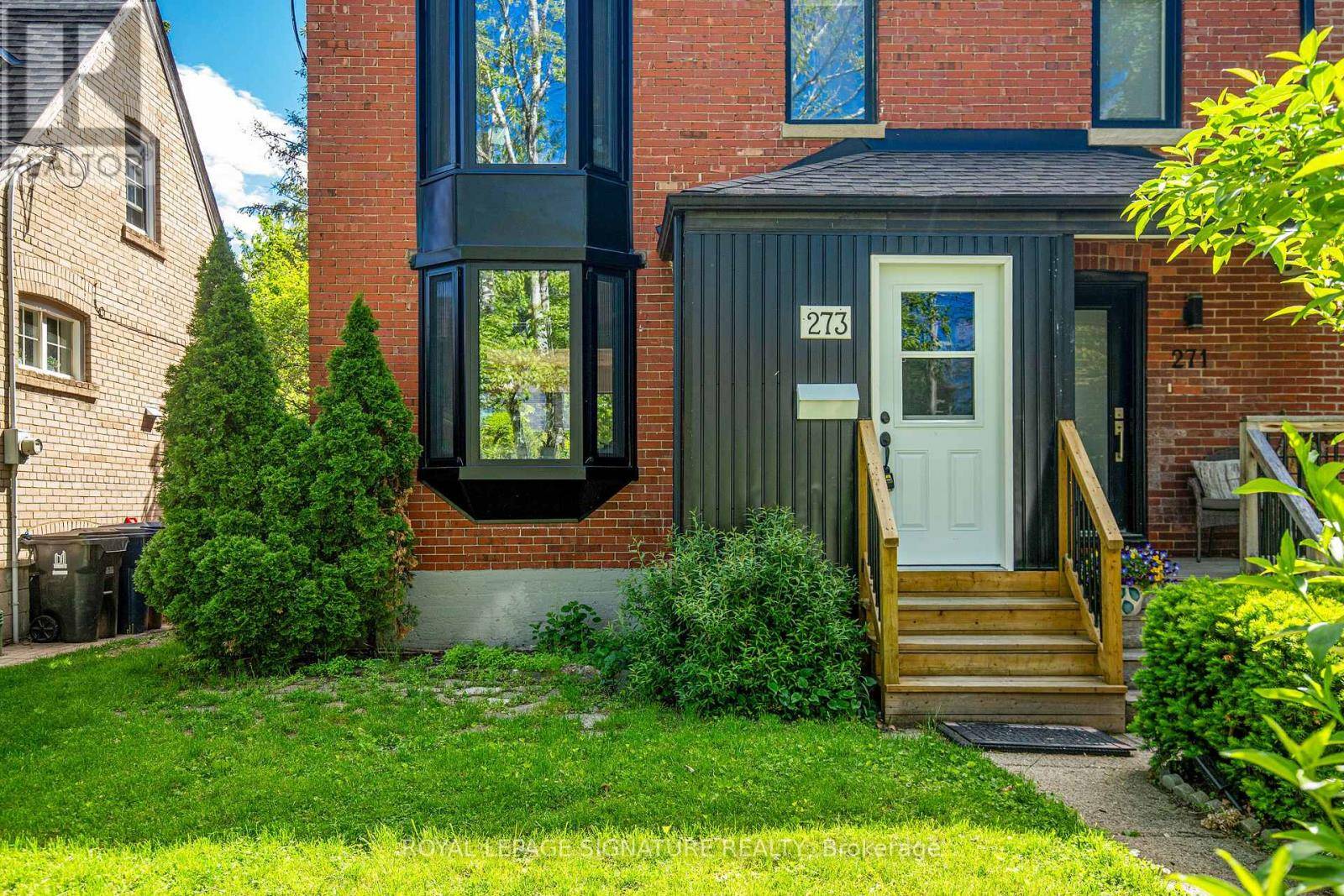 Toronto (leaside), ON M4G1N2,273 AIRDRIE ROAD