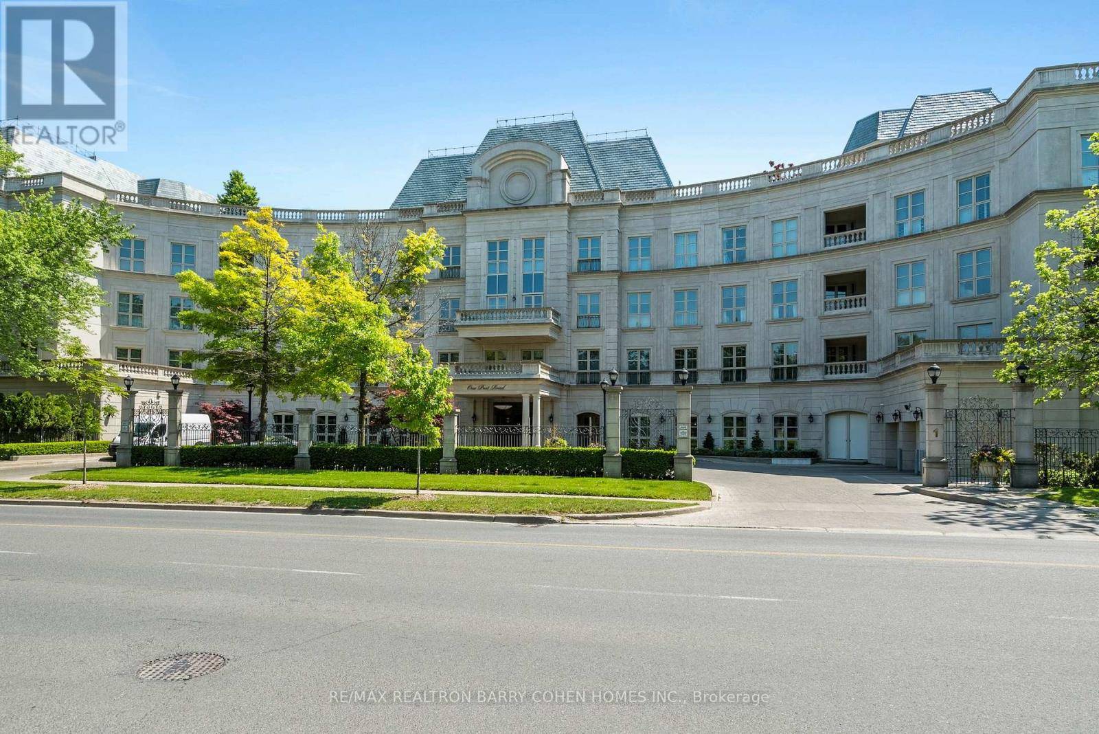 Toronto (bridle Path-sunnybrook-york Mills), ON M3B3R4,1 Post RD #204