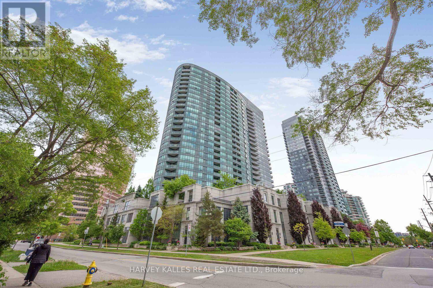 Toronto (newtonbrook West), ON M2M0A5,25 Greenview AVE #1528