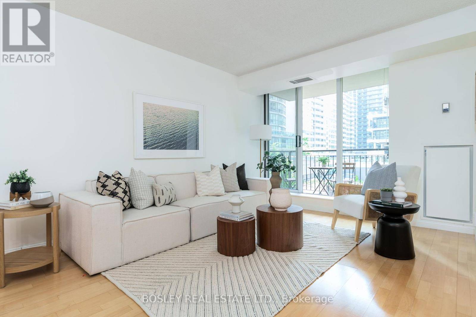 Toronto (mount Pleasant West), ON M4P3J2,188 Redpath AVE #312