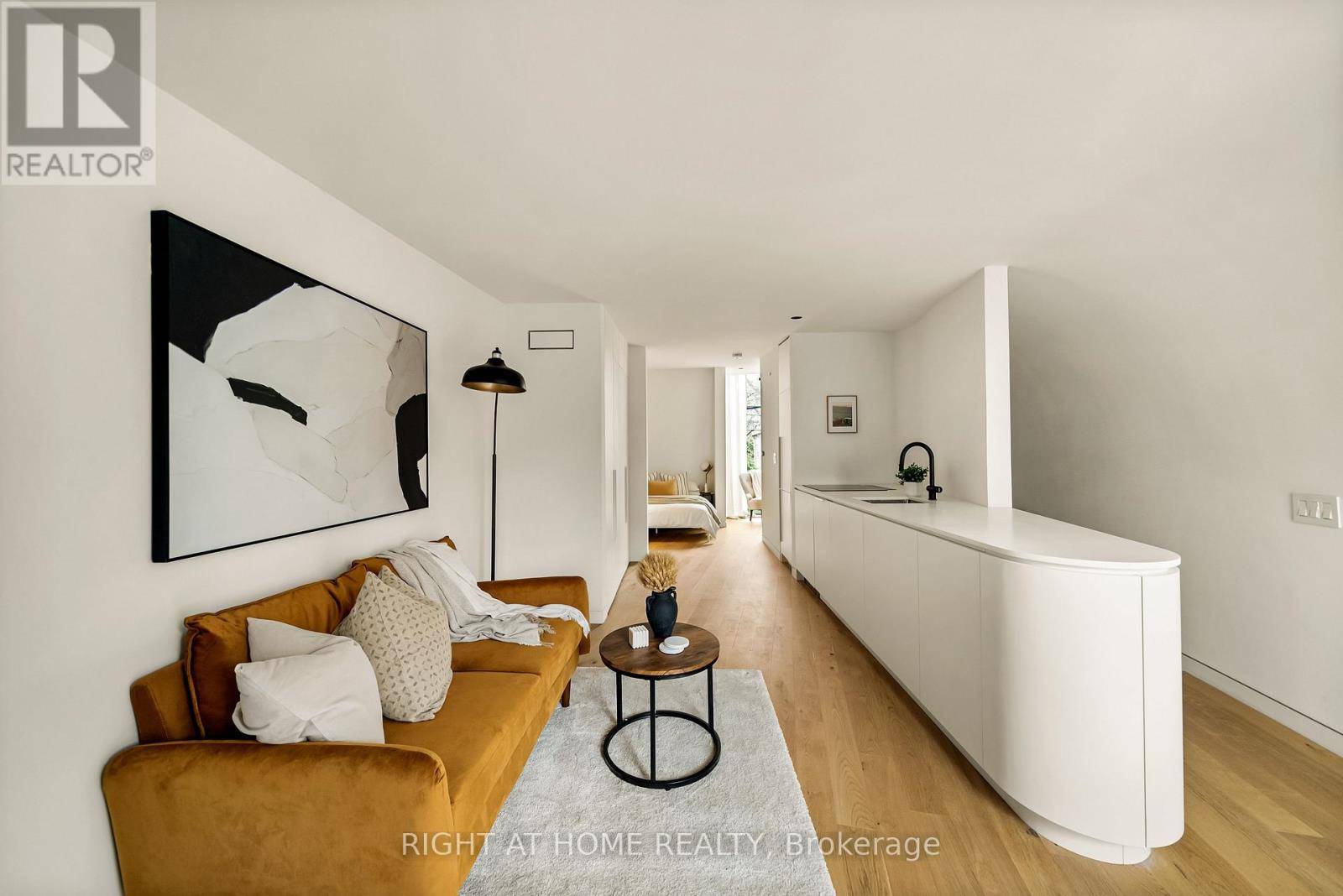 Toronto (trinity-bellwoods), ON M6J1R1,LANEWAY HOUSE - 44 FOXLEY STREET