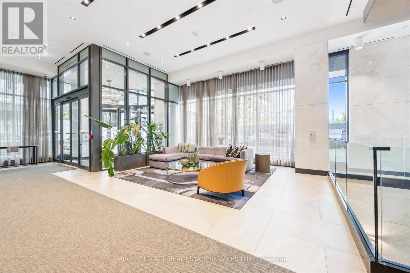 Toronto (waterfront Communities), ON M5A0L1,1 Edgewater DR #GPH27