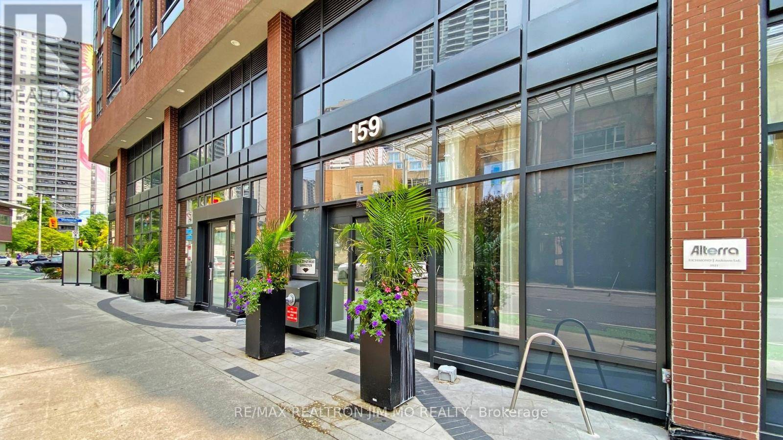 Toronto (cabbagetown-south St. James Town), ON M4Y0H5,159 Wellesley ST East #401