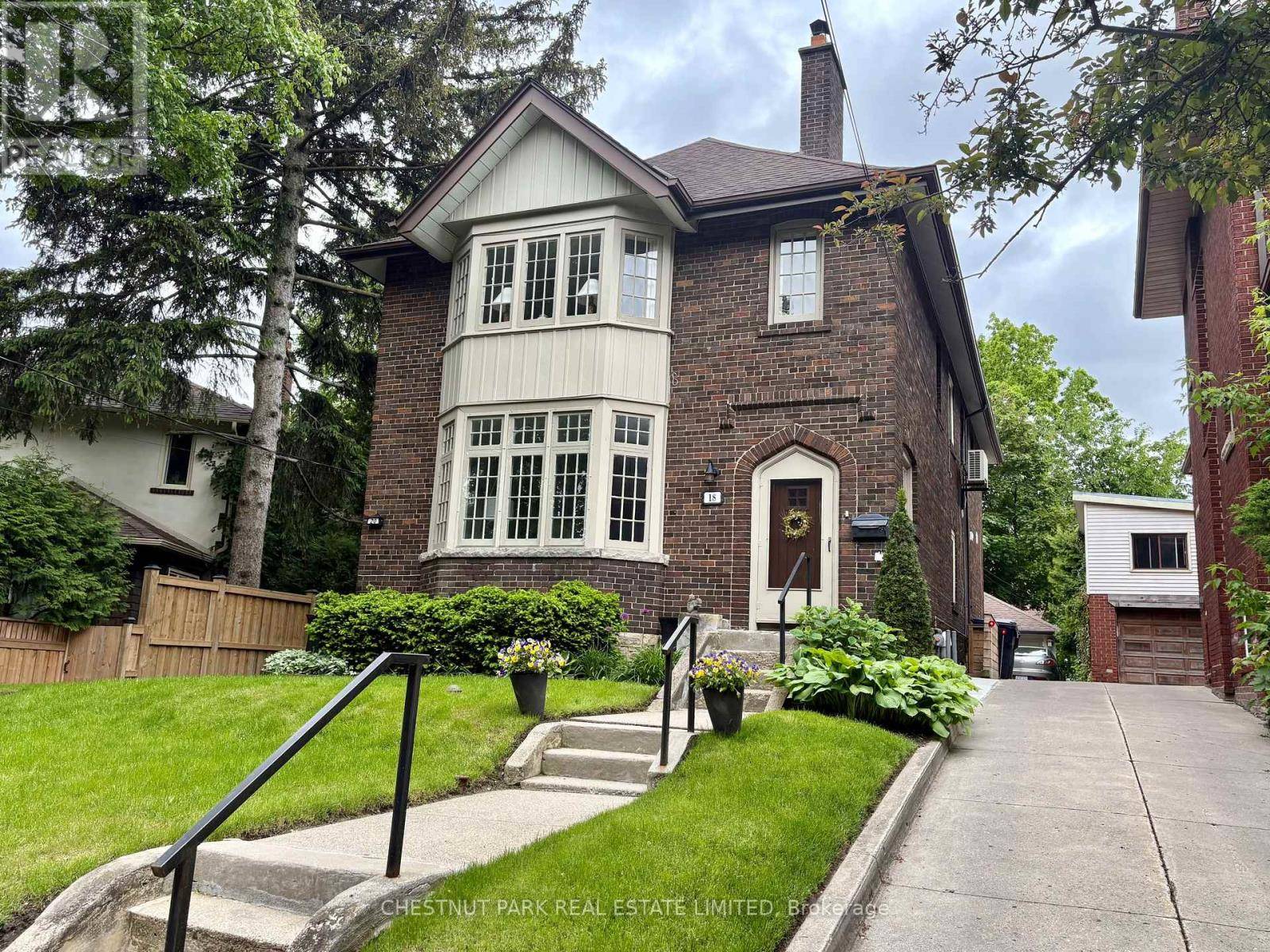Toronto (mount Pleasant West), ON M4S2J3,18 Servington CRES #B2