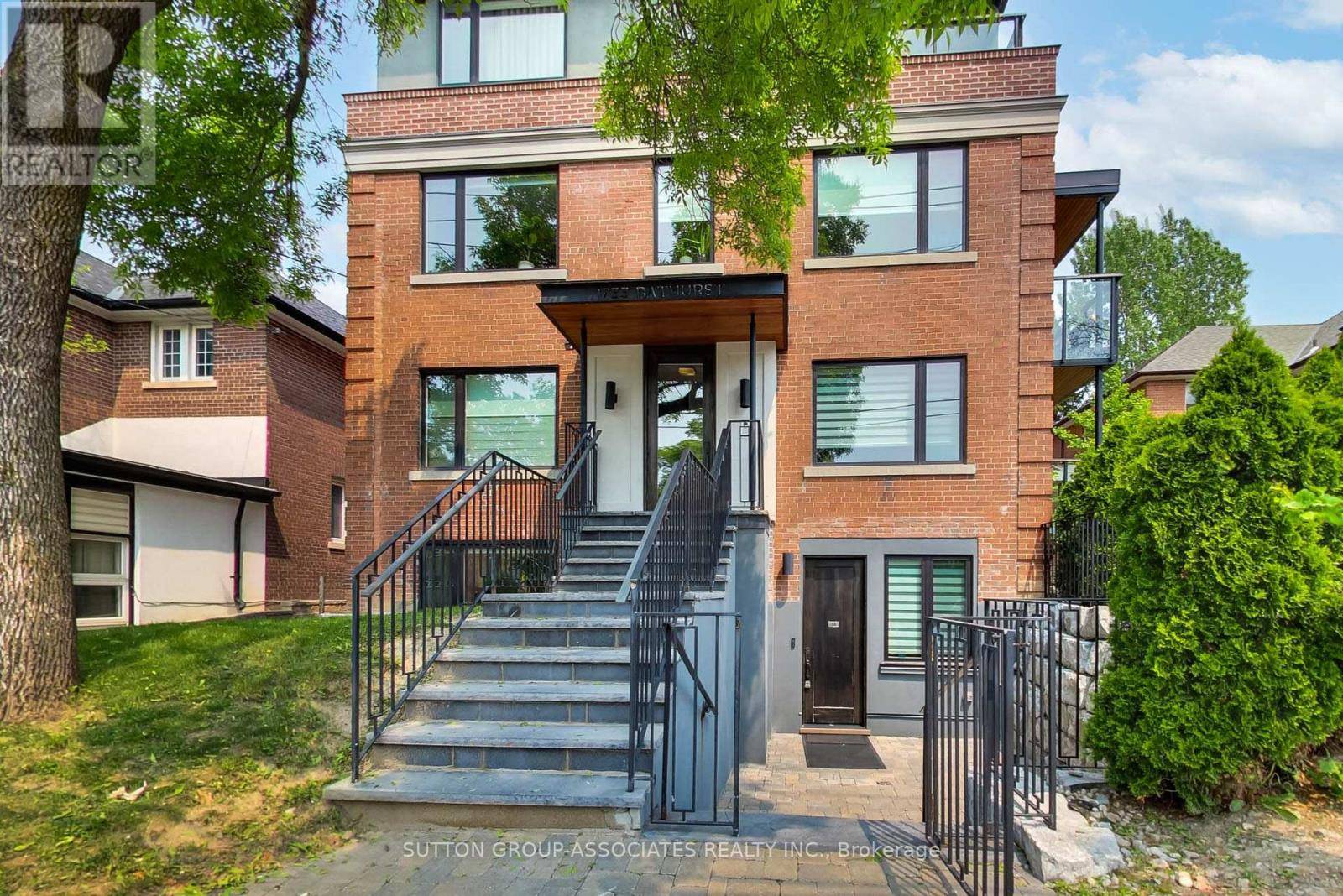Toronto (forest Hill South), ON M5P3K4,1733 Bathurst ST #1A