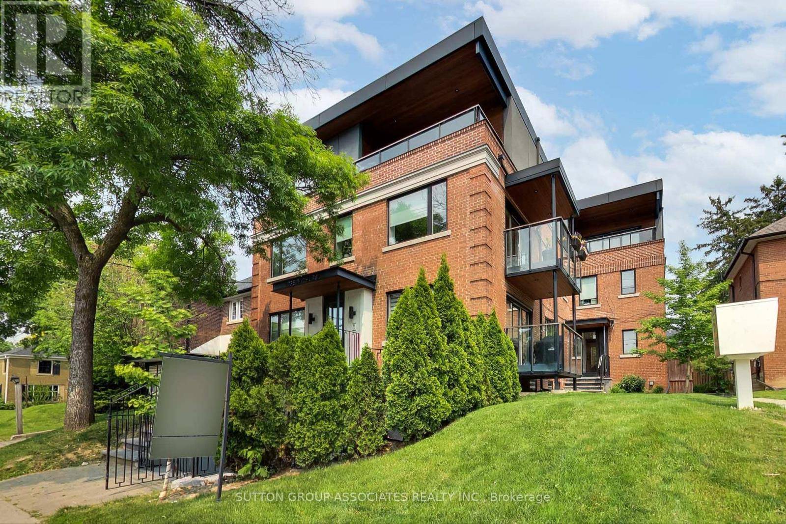 Toronto (forest Hill South), ON M5P3K4,1733 Bathurst ST #1A