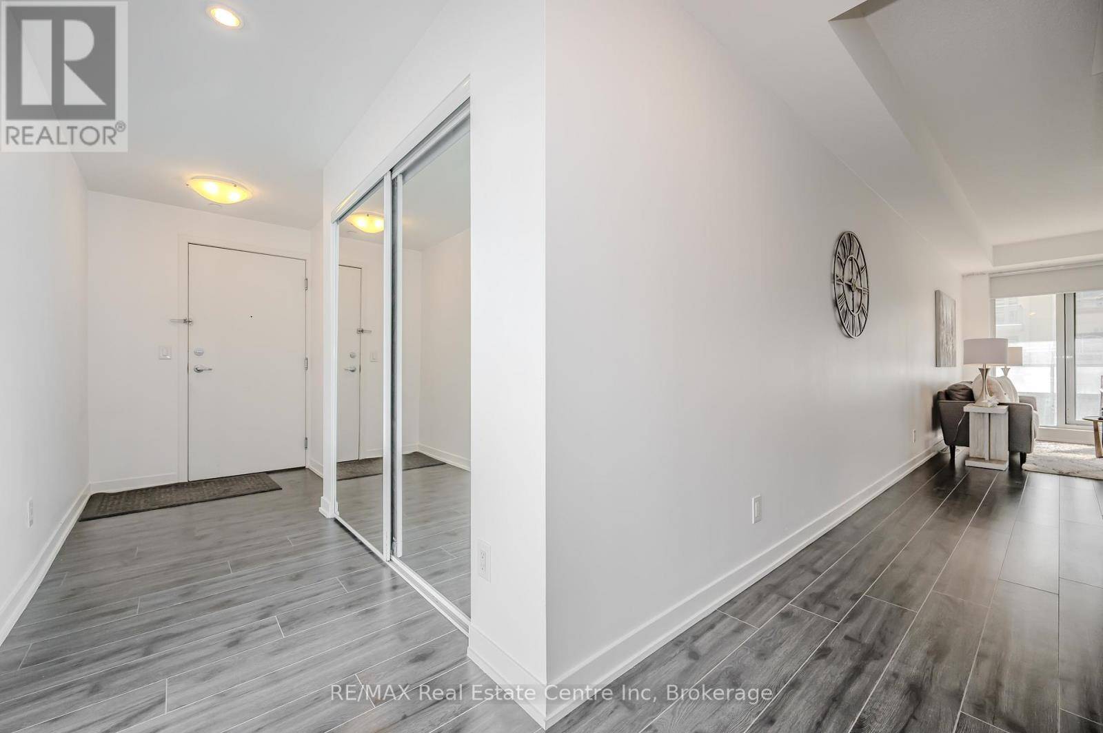 Toronto (bayview Village), ON M2K0C7,18 Rean DR #523