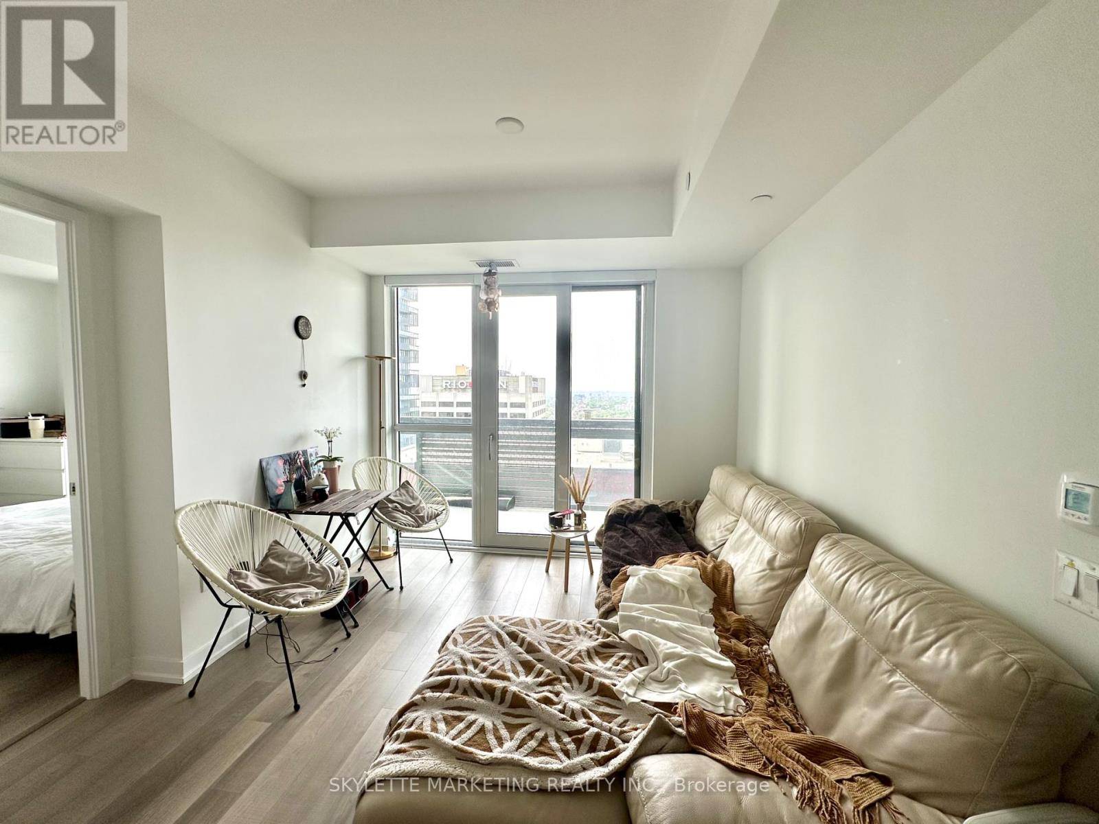Toronto (mount Pleasant West), ON M4P1P9,39 Roehampton AVE #3707
