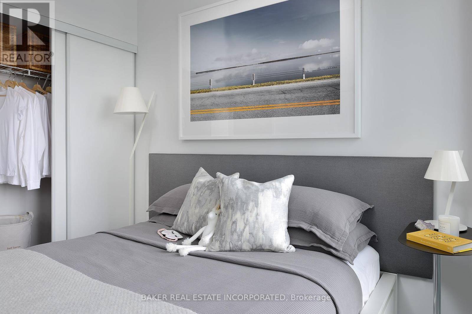Toronto (mount Pleasant West), ON M4P0C2,15 Roehampton AVE #1111