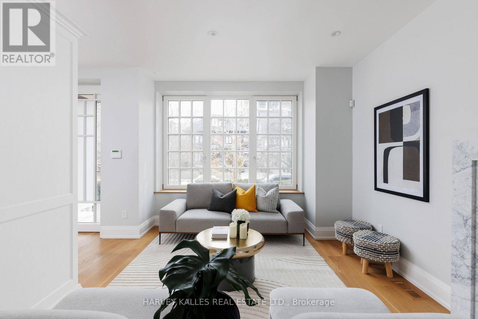 Toronto (annex), ON M5R2L6,94A ADMIRAL ROAD