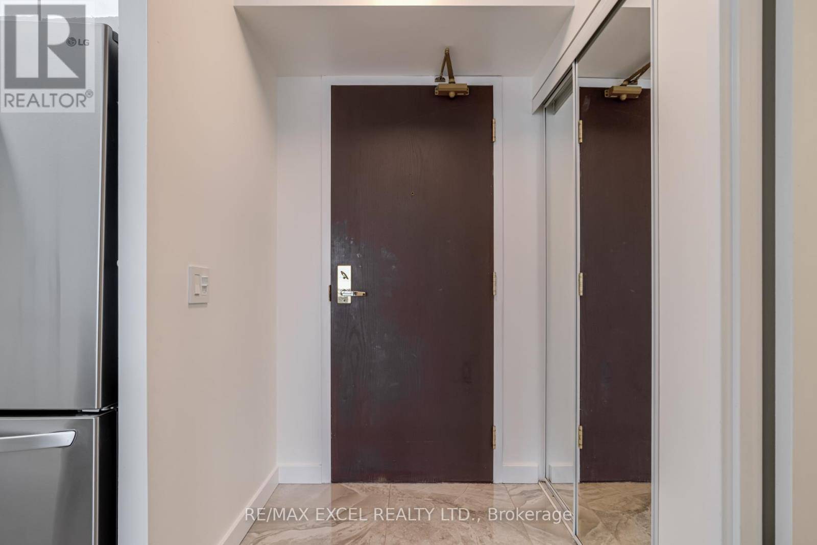 Toronto (willowdale East), ON M2N7H7,18 Parkview AVE #2715
