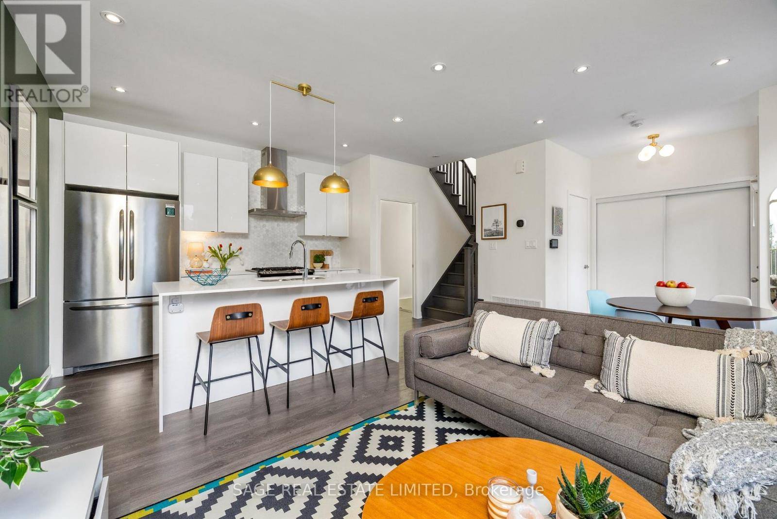 Toronto (little Portugal), ON M6K0C5,39 Florence ST #TH4
