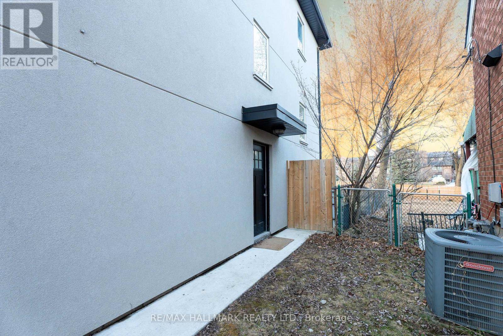 Toronto (willowdale East), ON M2N2Y6,59 CRAIGMORE CRESCENT