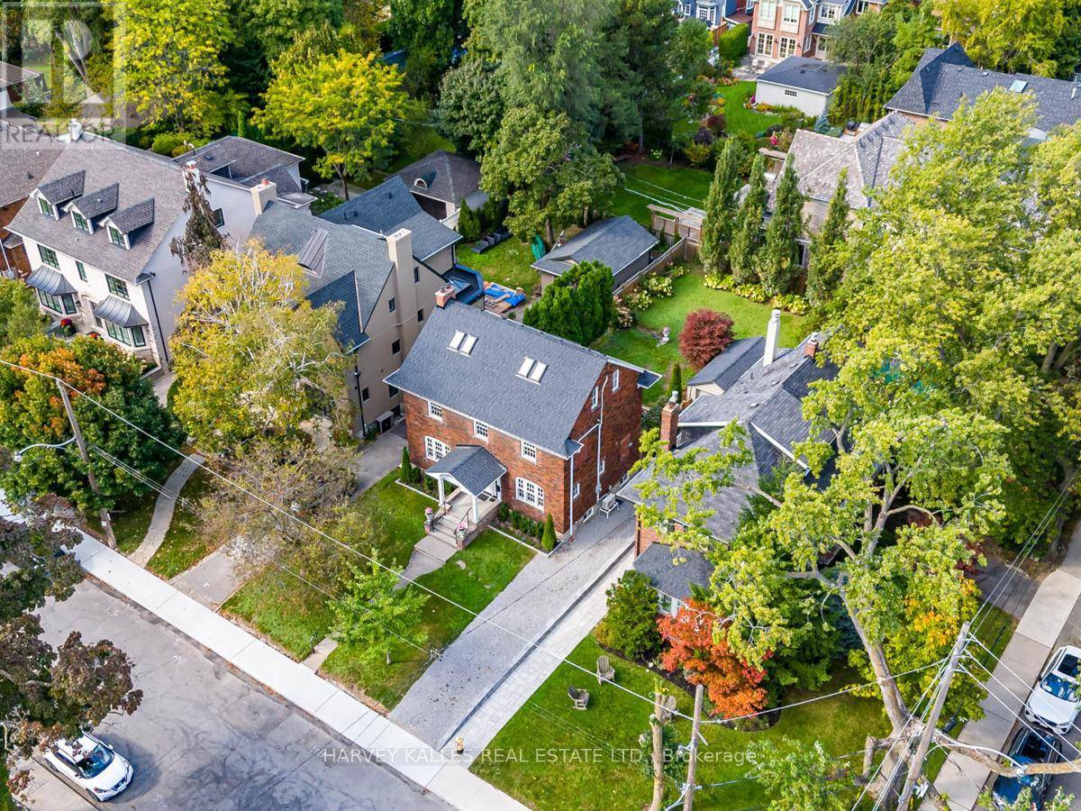 Toronto (lawrence Park South), ON M5N1T1,170 STRATHALLAN BOULEVARD