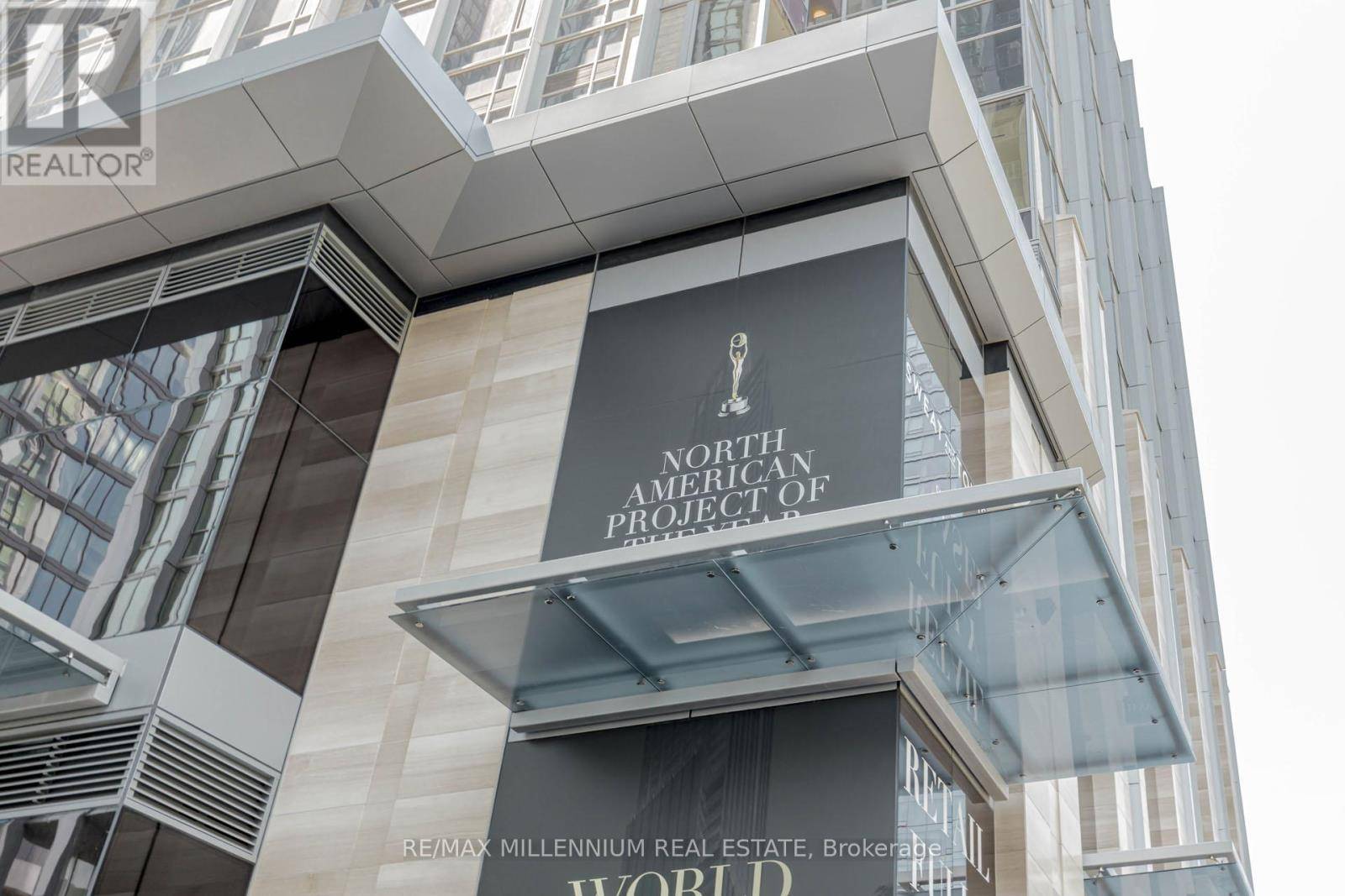 Toronto (annex), ON M4W0B7,11 Yorkville AVE #4103