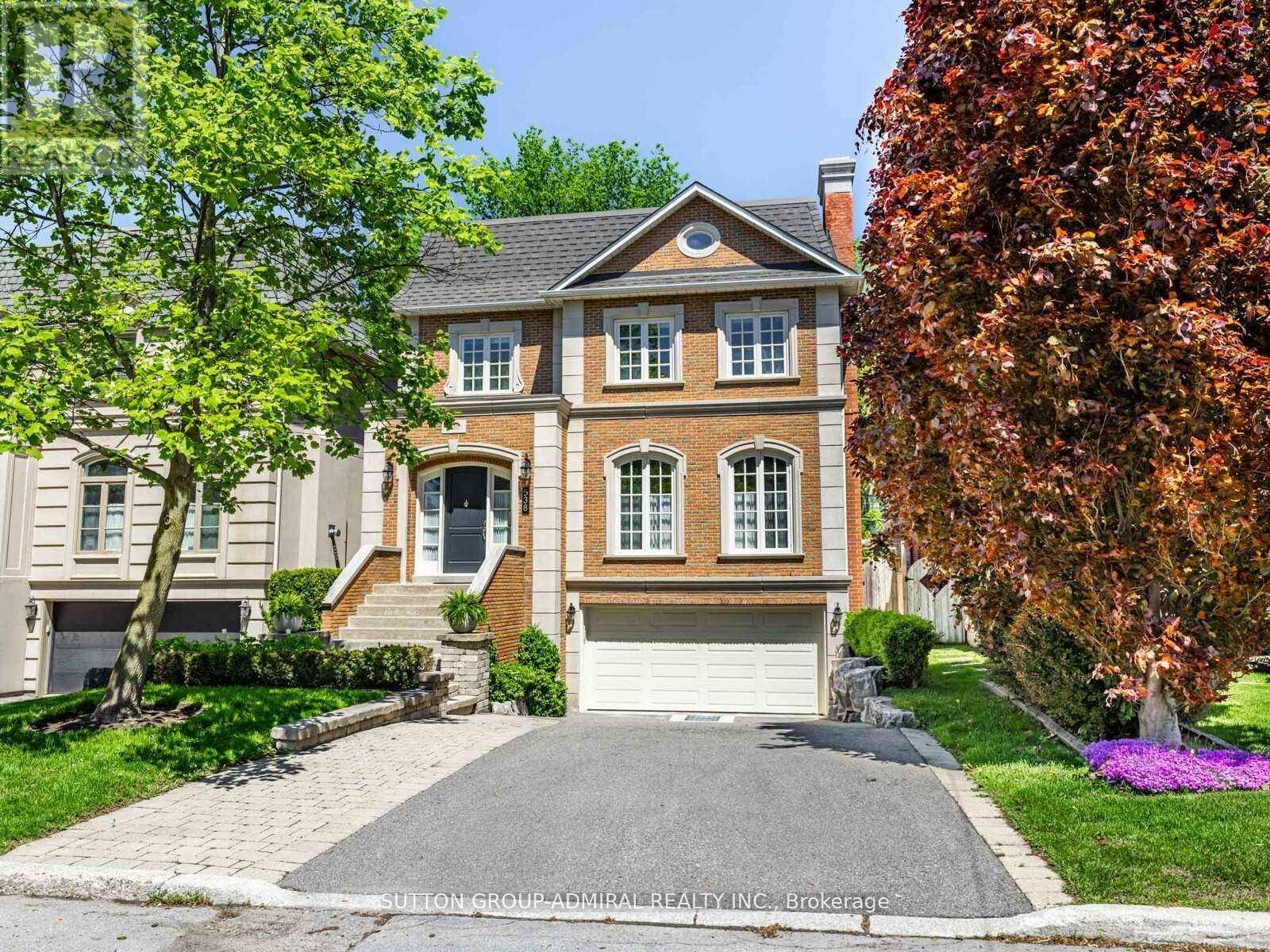 Toronto (bedford Park-nortown), ON M5M1K3,538 BEDFORD PARK AVENUE