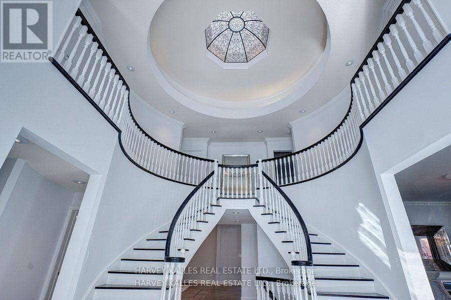 Toronto (banbury-don Mills), ON M3B2J2,42 GRANGEMILL CRESCENT