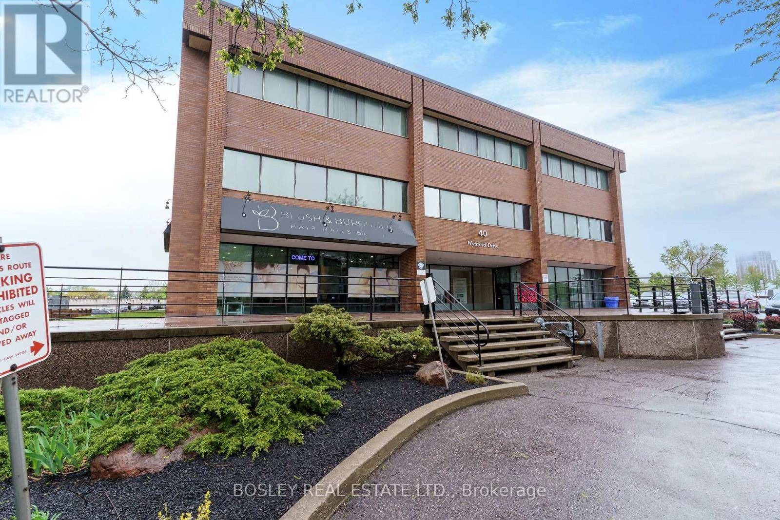 Toronto (banbury-don Mills), ON M3C1J5,40 Wynford DR #100B