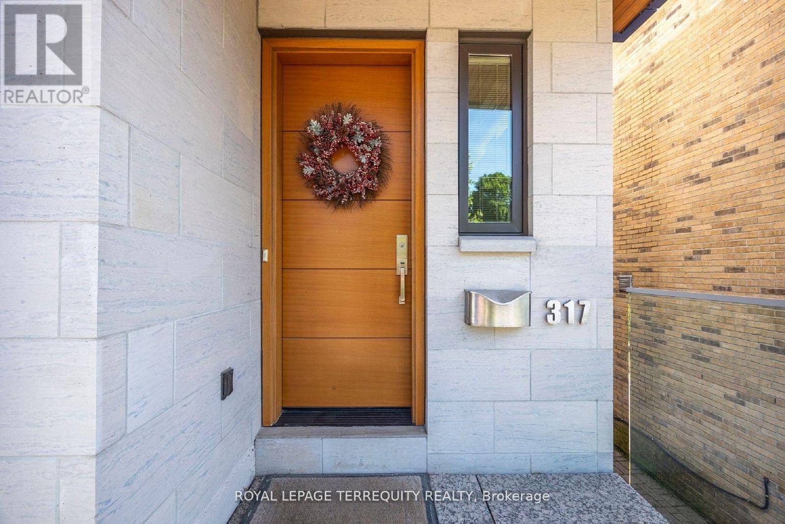 Toronto (mount Pleasant East), ON M4P2A4,317 KEEWATIN AVENUE