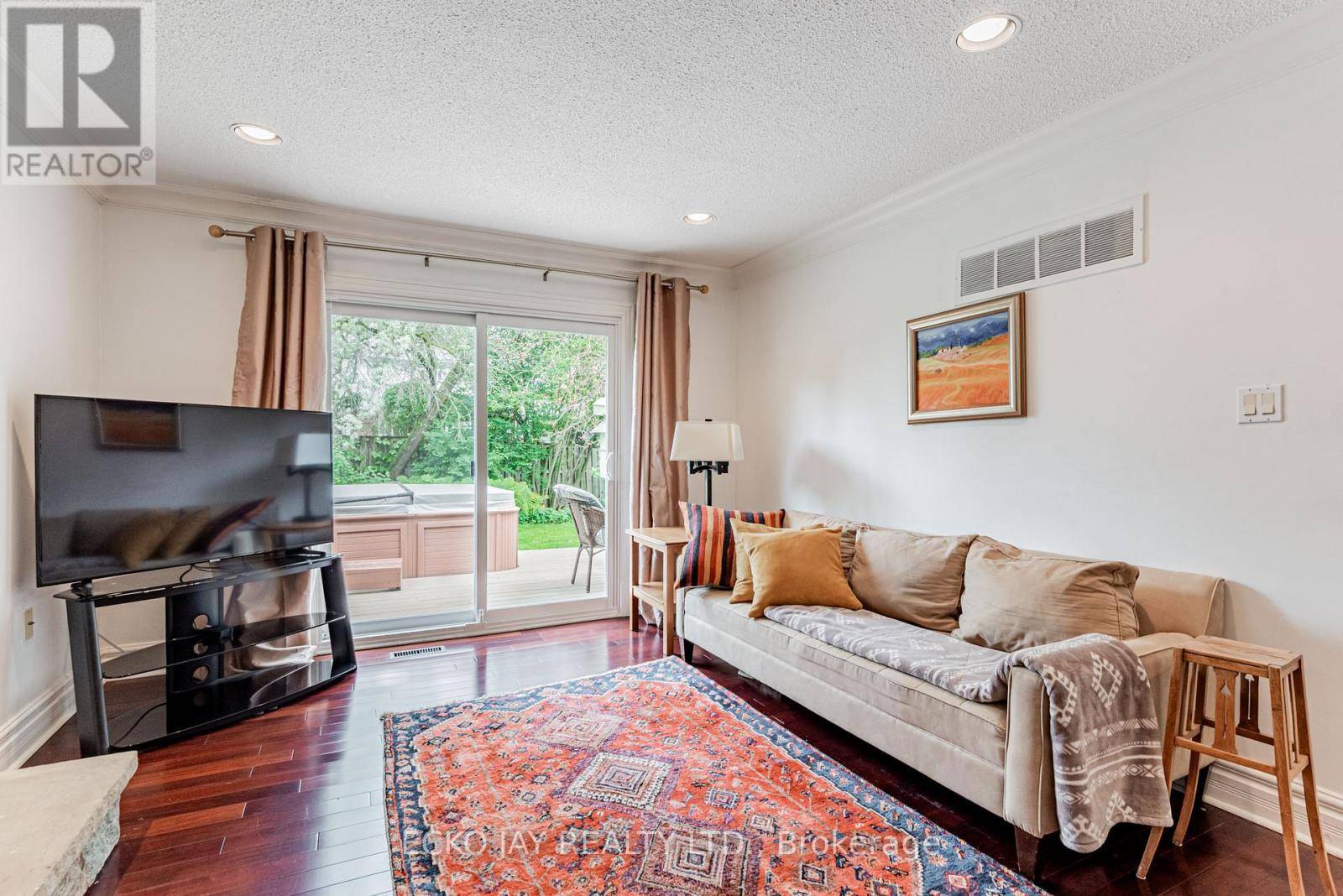 Toronto (banbury-don Mills), ON M3B3E3,75 BARRYDALE CRESCENT