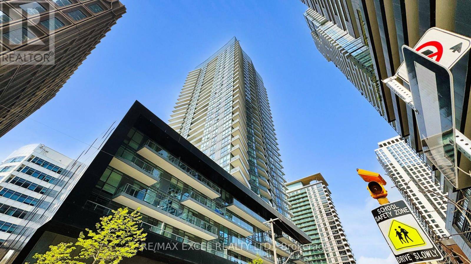 Toronto (mount Pleasant West), ON M4P0B8,30 Roehampton AVE #3105