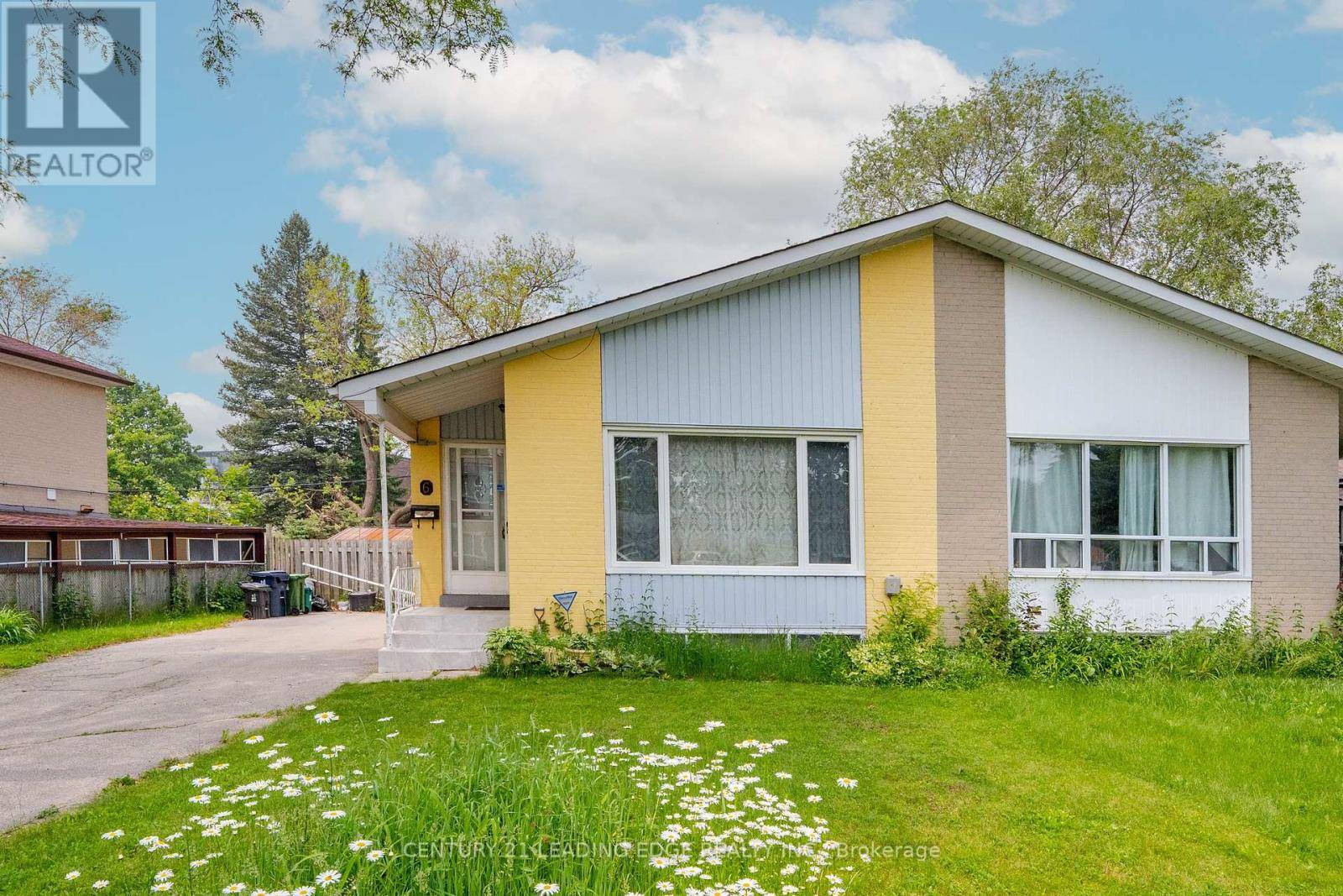 Toronto (parkwoods-donalda), ON M3A2Y9,6 RAVENROCK COURT