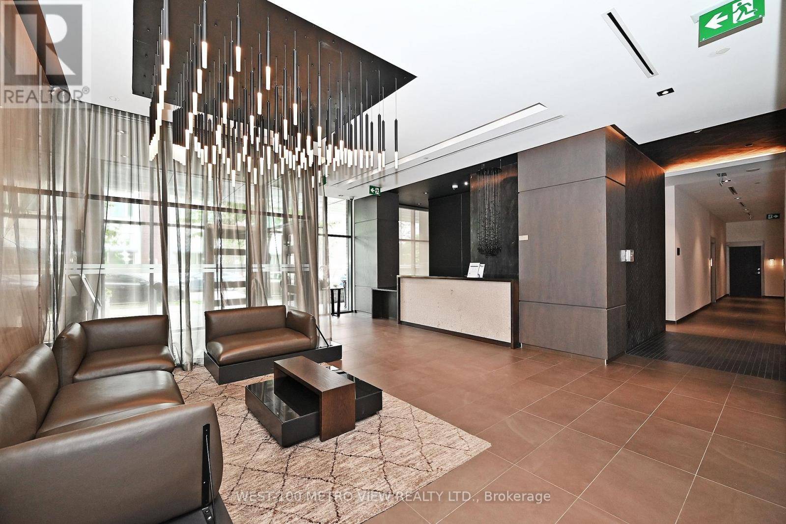 Toronto (regent Park), ON M5A0C4,200 Sackville ST #703