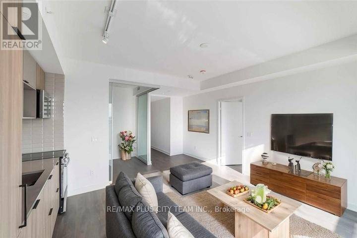 Toronto (waterfront Communities), ON M5A0S8,60 Tannery RD #405