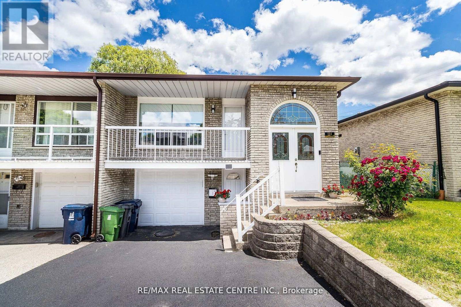 Toronto (hillcrest Village), ON M2H2L6,114 SEXTON CRESCENT