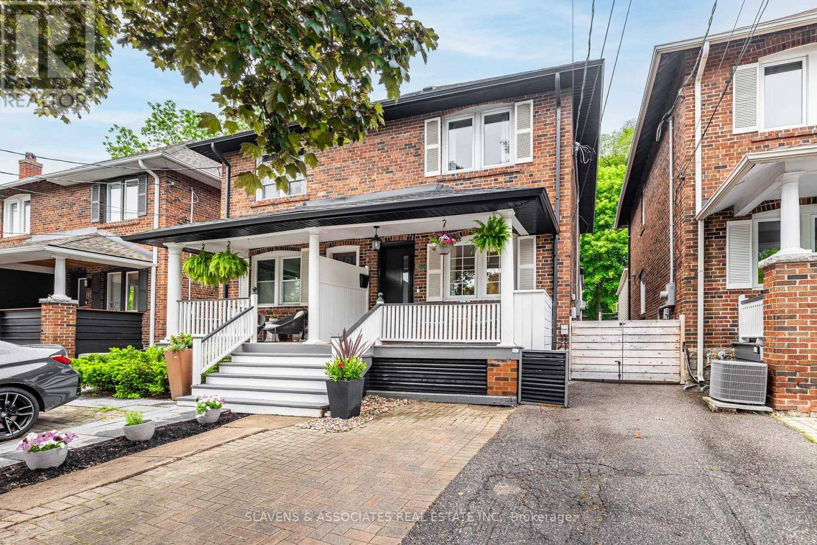 Toronto (lawrence Park North), ON M5M1S8,188 FAIRLAWN AVENUE