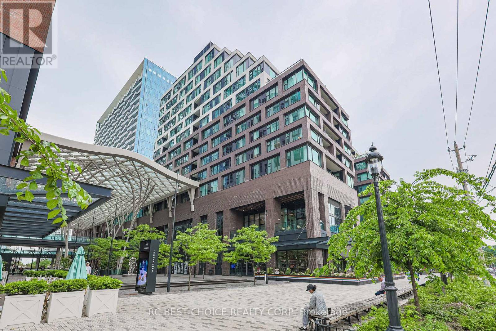 Toronto (waterfront Communities), ON M5J2R2,455 Wellington ST West #606