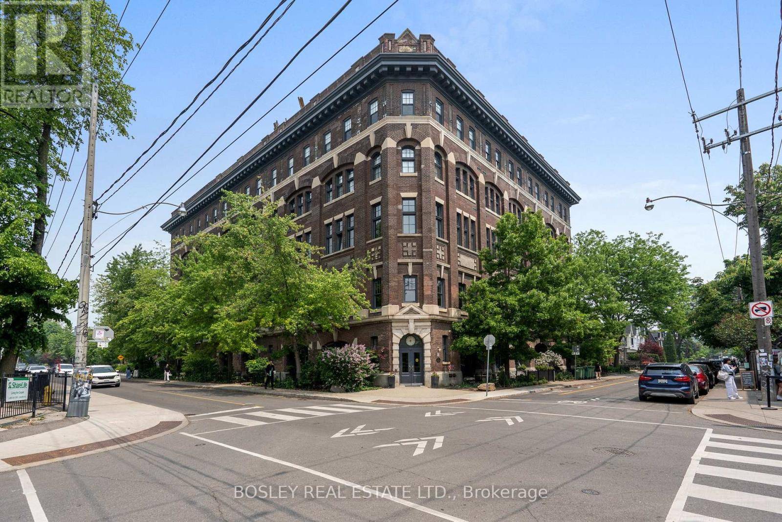 Toronto (trinity-bellwoods), ON M6J3C1,183 Dovercourt RD #306