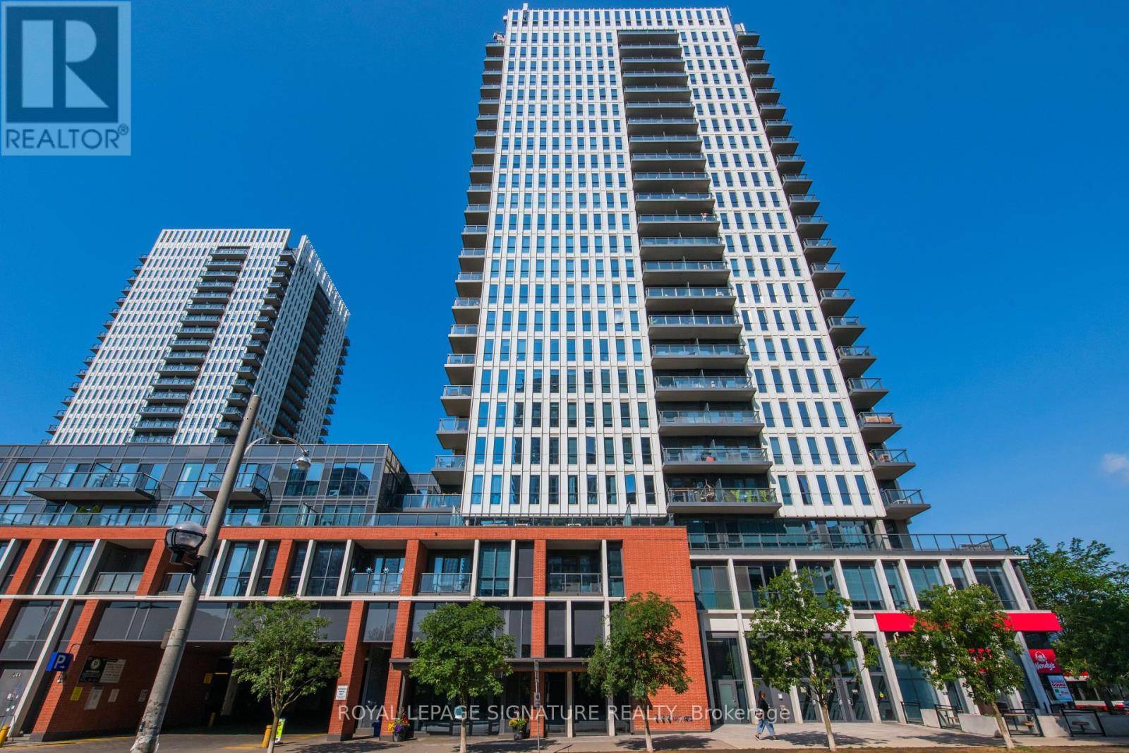 Toronto (regent Park), ON M5A0C3,170 Sumach ST #902