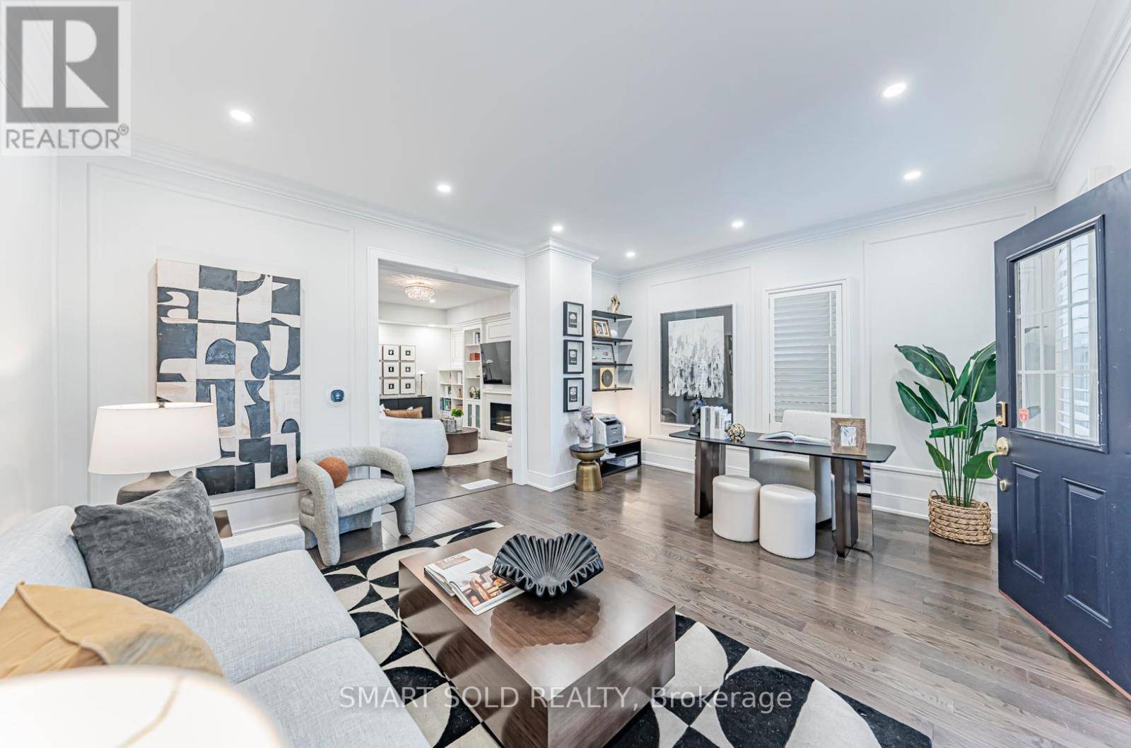 Toronto (lawrence Park North), ON M4N1X3,245 RANLEIGH AVENUE
