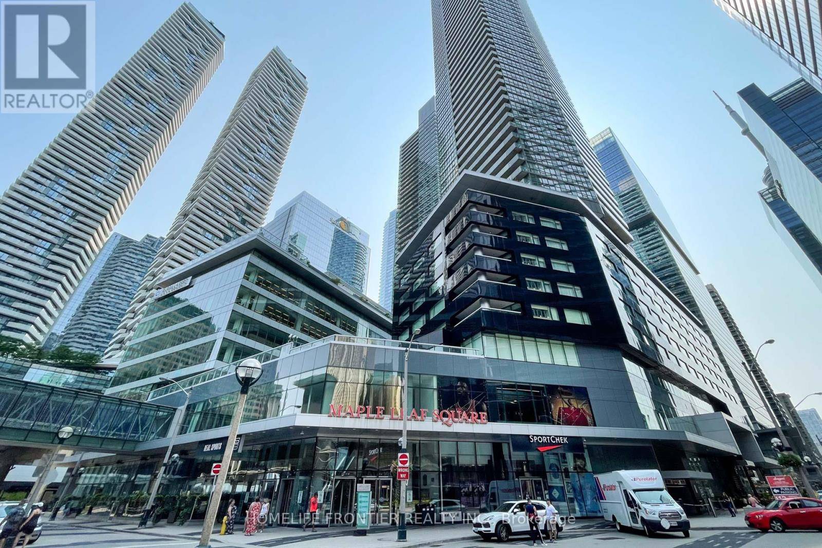 Toronto (waterfront Communities), ON M5J0A7,65 Bremner BLVD #2111