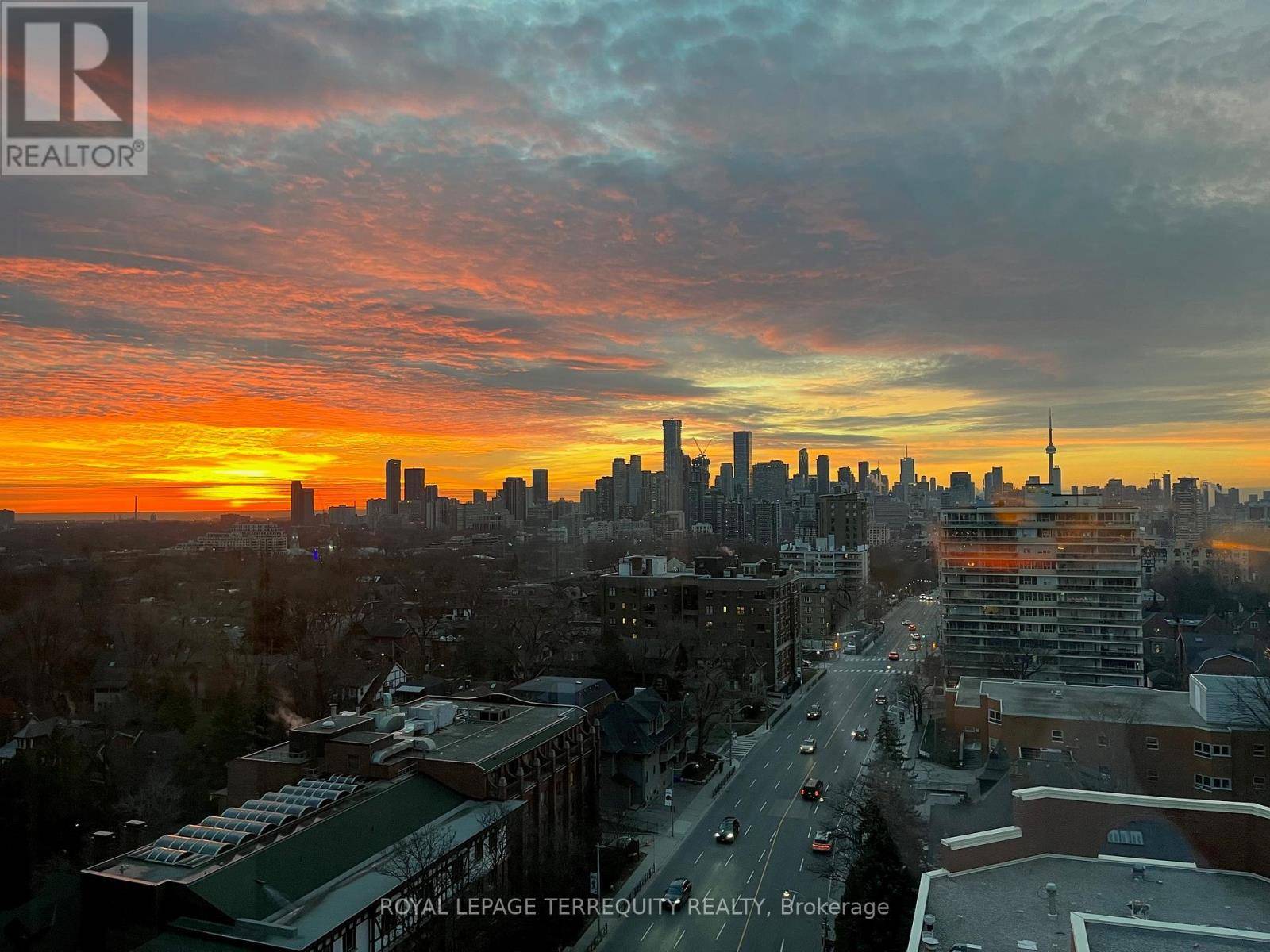 Toronto (casa Loma), ON M4V0A1,155 St Clair AVE West #1401