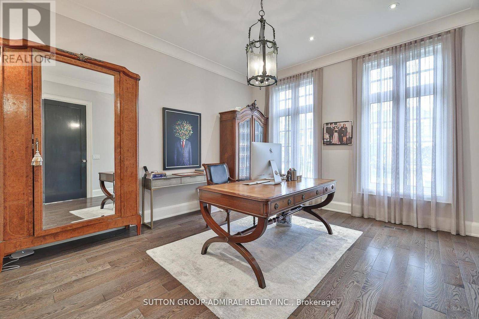 Toronto (lawrence Park North), ON M3H1E2,125 SANDRINGHAM DRIVE