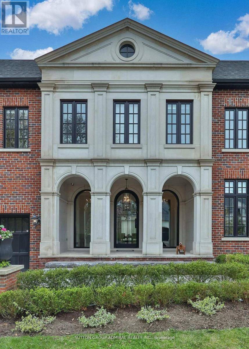 Toronto (lawrence Park North), ON M3H1E2,125 SANDRINGHAM DRIVE