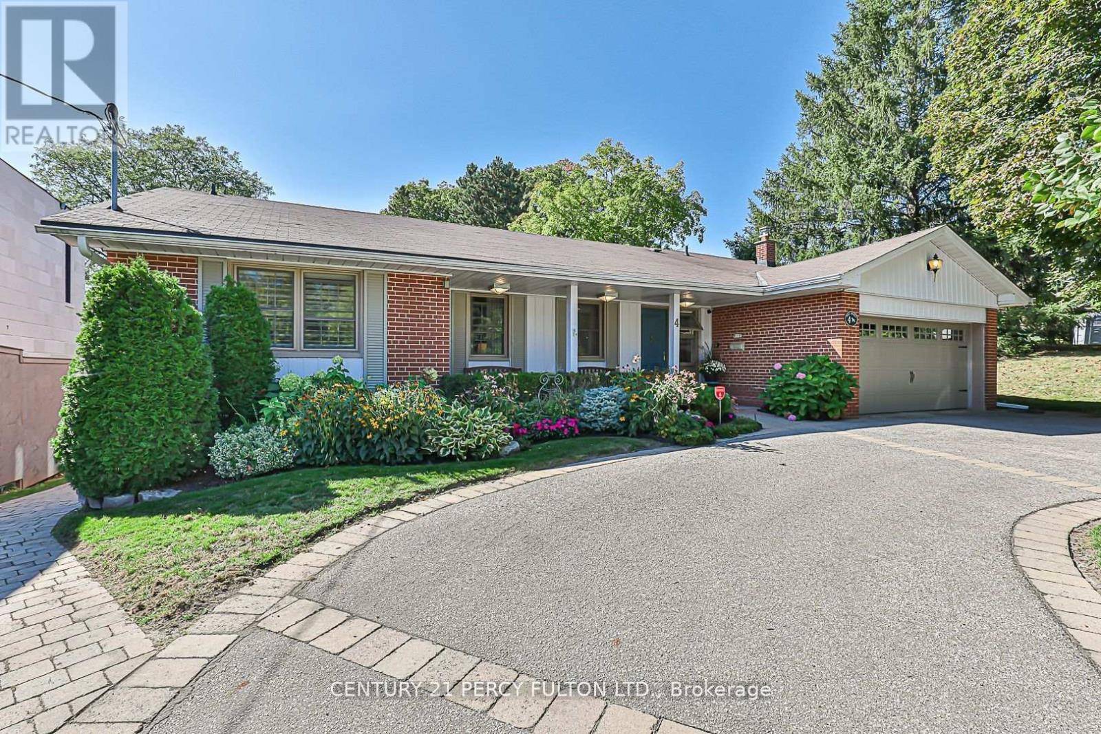 Toronto (bayview Village), ON M2K2B2,4 PAGE AVENUE