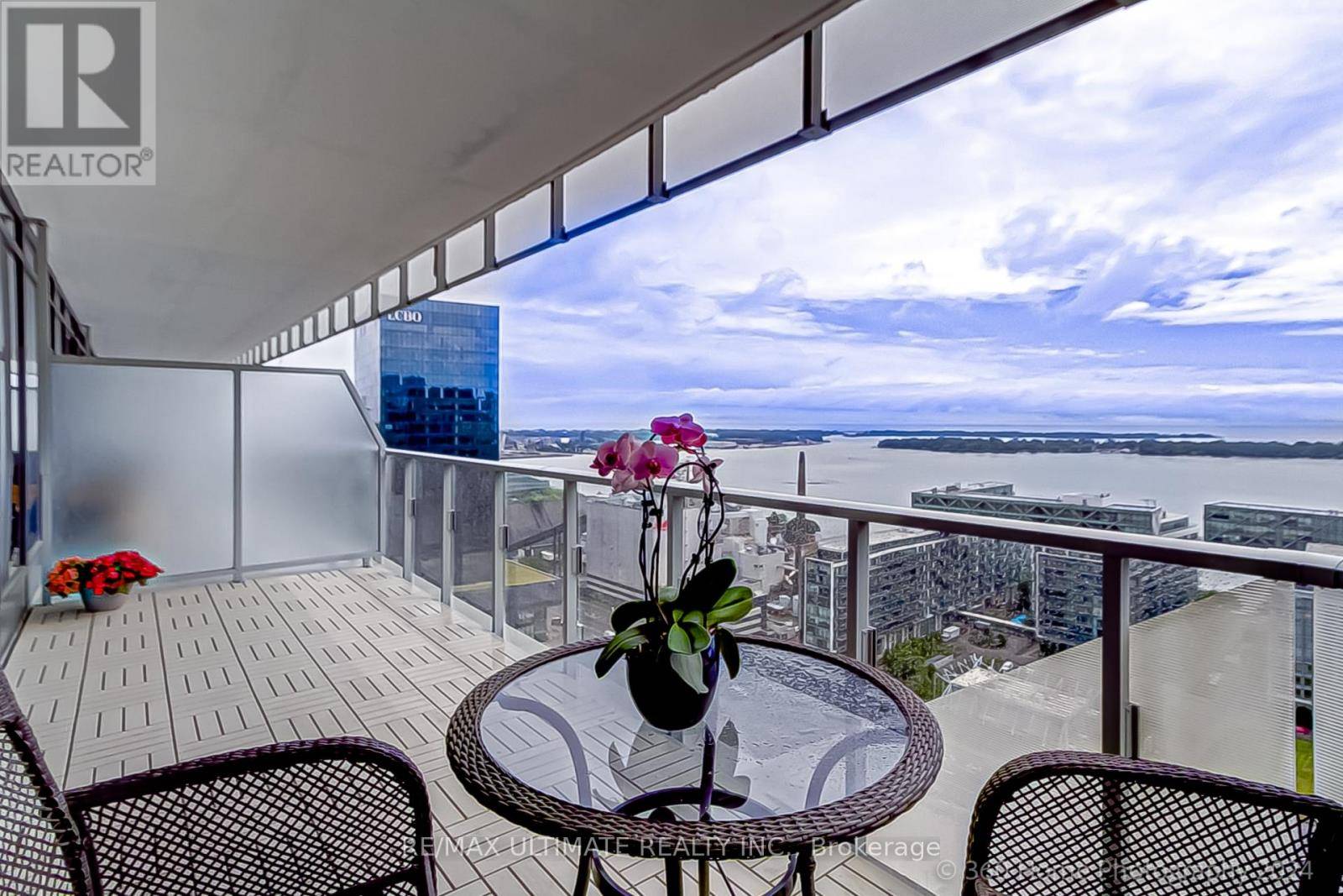 Toronto (waterfront Communities), ON M5E0E3,28 Freeland ST #2401