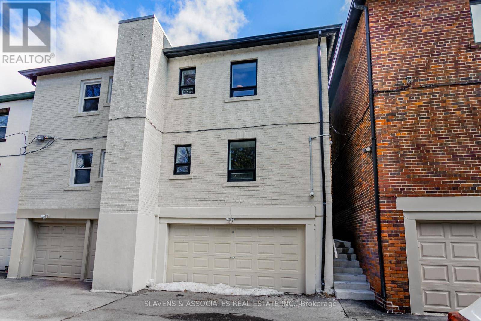 Toronto (lawrence Park South), ON M5N2E2,1088 AVENUE ROAD