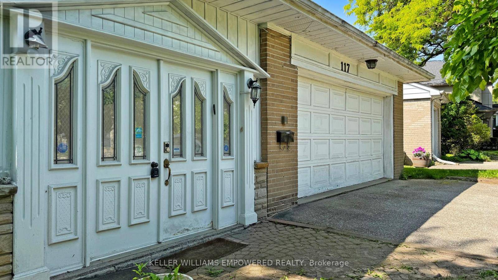 Toronto (bridle Path-sunnybrook-york Mills), ON M2L1C6,117 ARJAY CRESCENT