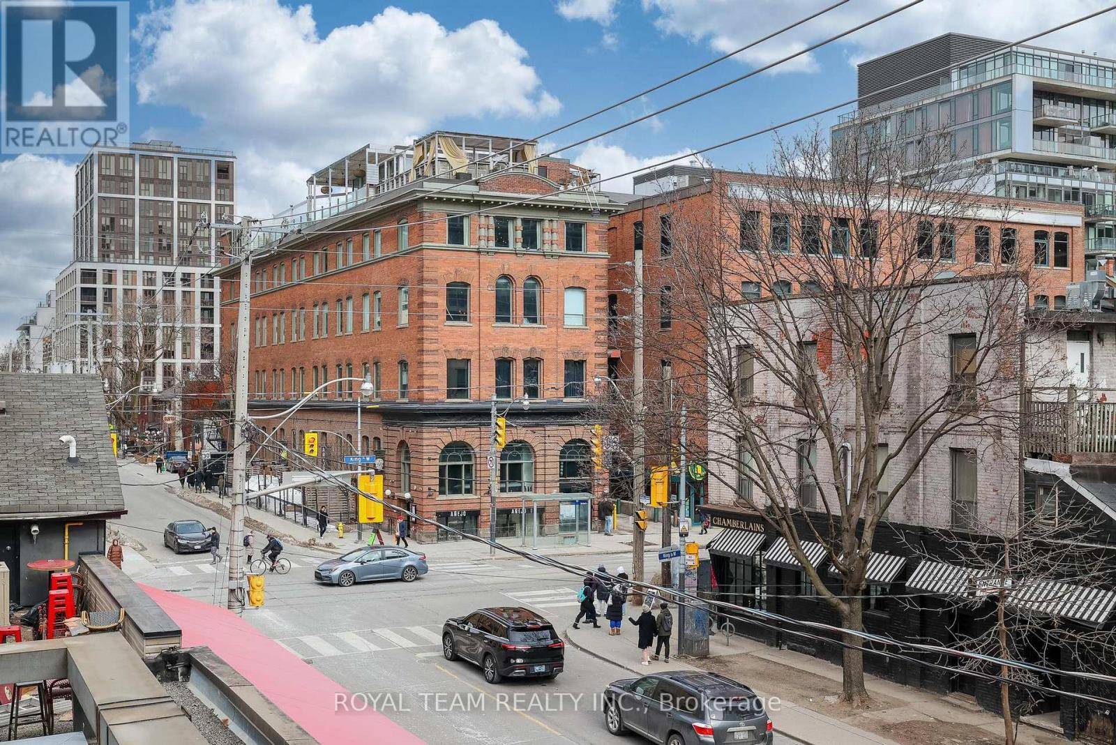 Toronto (waterfront Communities), ON M5V2M6,66 Portland ST #301